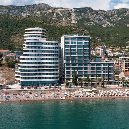 Green Stone Apartments Hotel Рафаиловичи Екстериор снимка