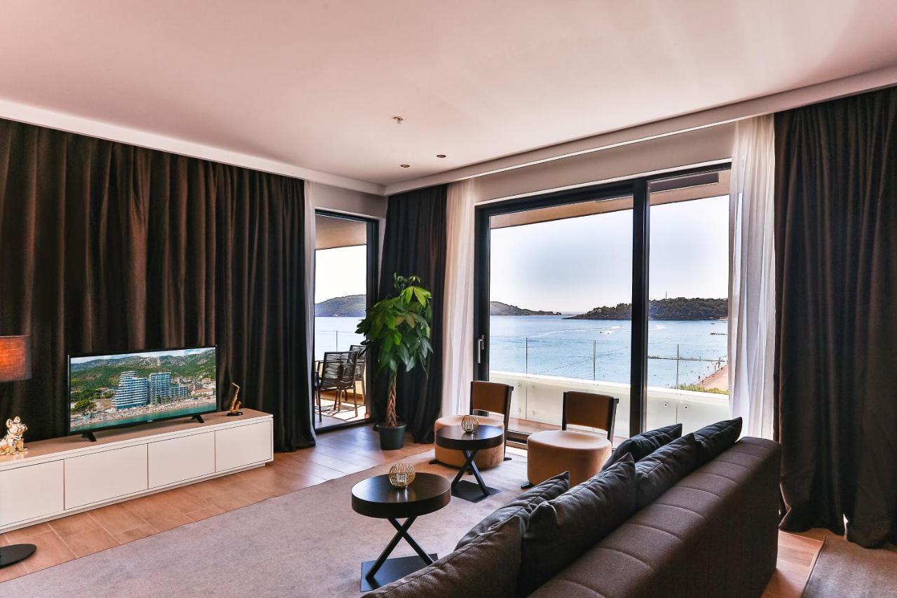 Green Stone Apartments Hotel Рафаиловичи Екстериор снимка