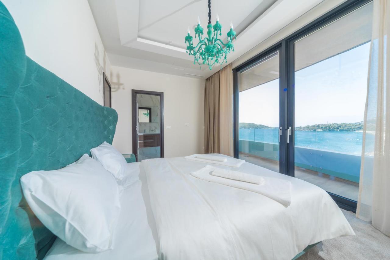 Green Stone Apartments Hotel Рафаиловичи Екстериор снимка