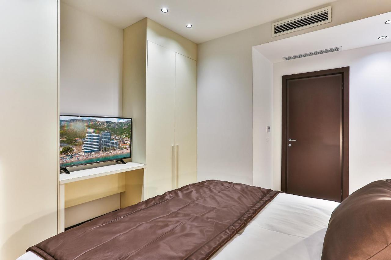 Green Stone Apartments Hotel Рафаиловичи Екстериор снимка