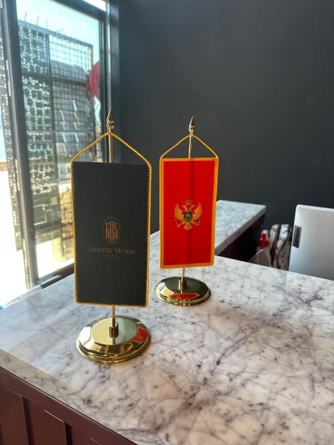 Green Stone Apartments Hotel Рафаиловичи Екстериор снимка